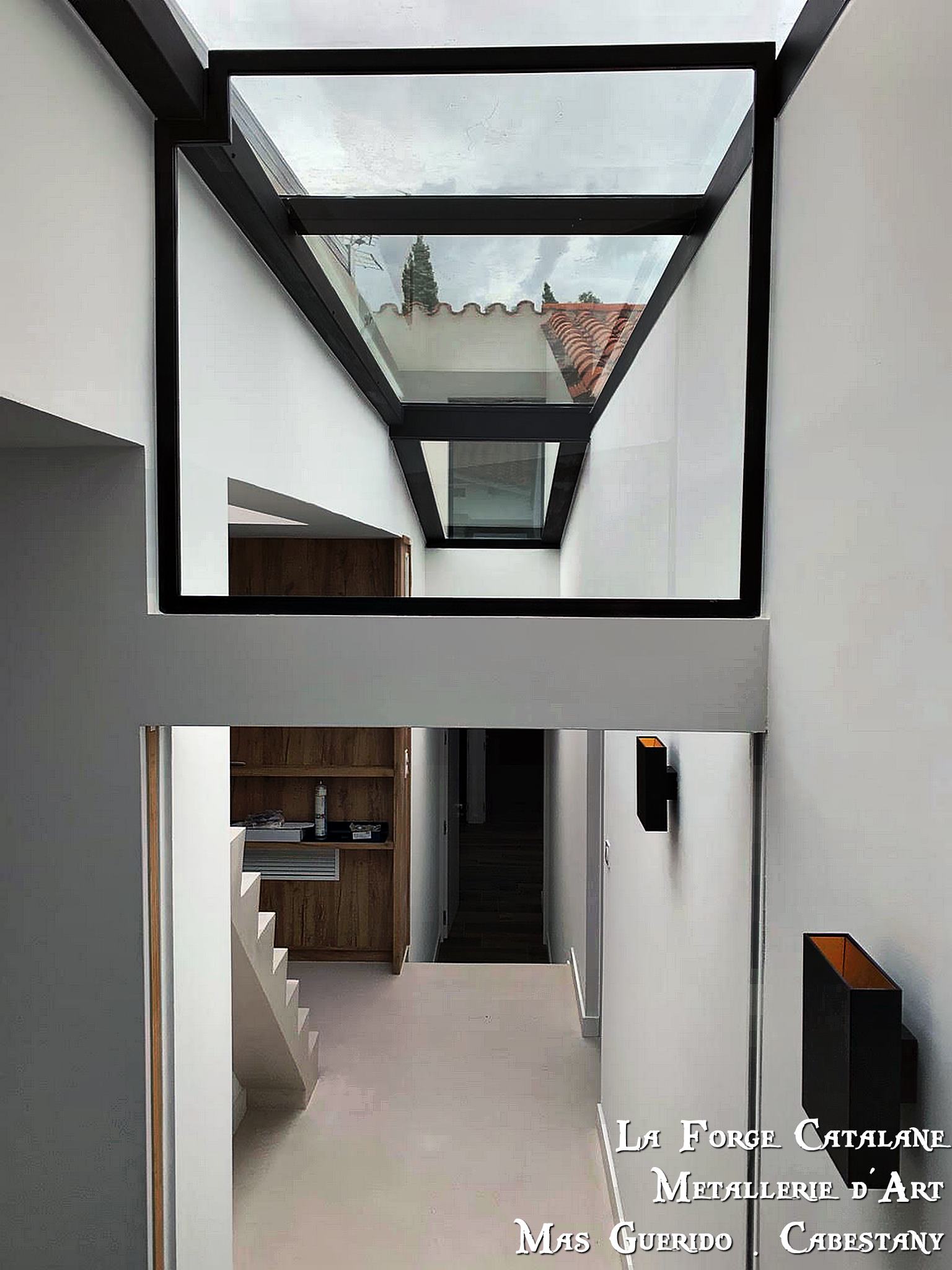 puit de jour ossature fer remplissage verre forge catalane.jpg